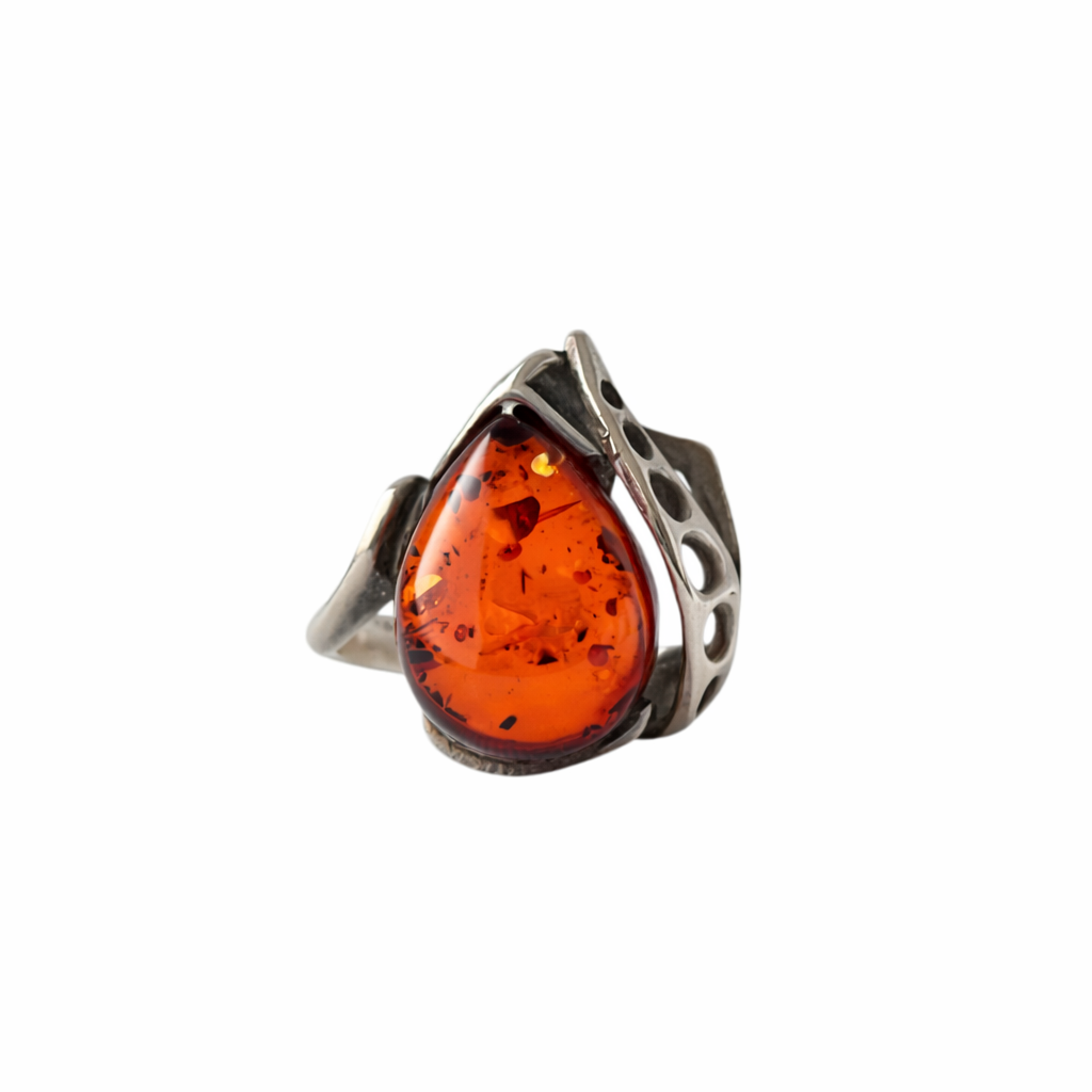 Vintage Silver Baltic Amber Ring. UK Size: O