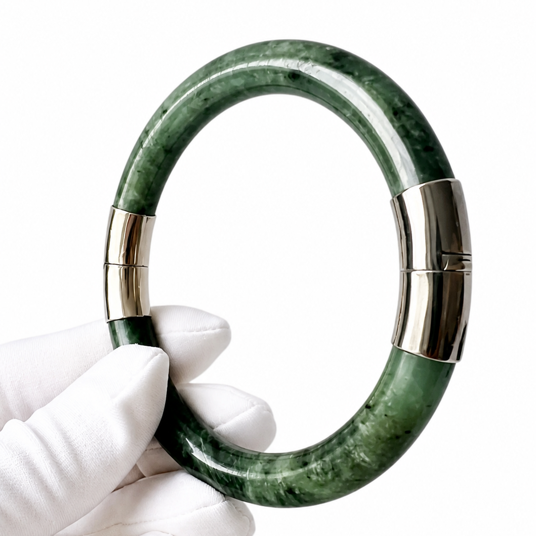 Vintage Nephrite Jade Bangle Bracelet With Silver Tone Caps.