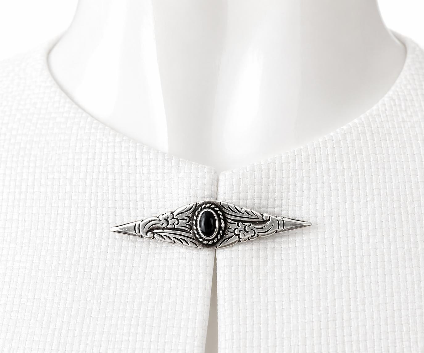 Vintage 825 Silver Bar Brooch with Garnet.