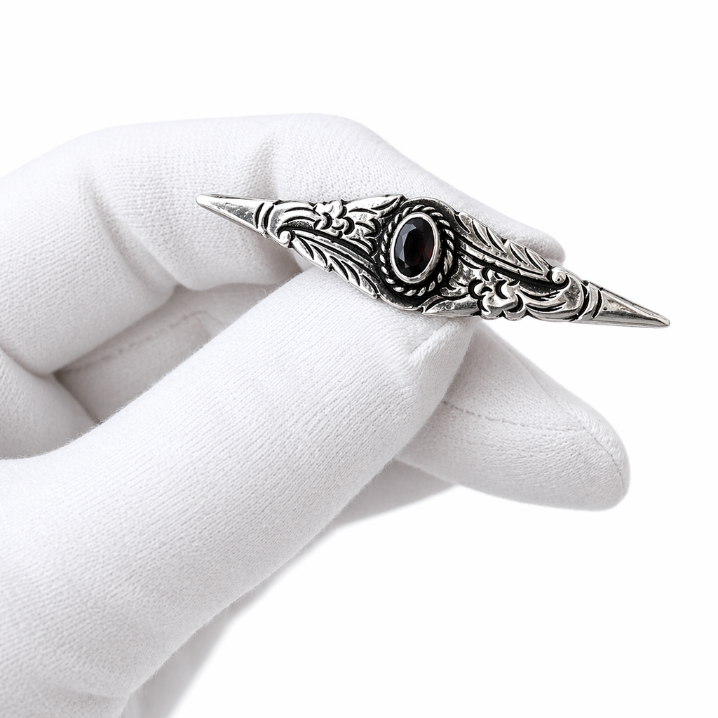 Vintage 825 Silver Bar Brooch with Garnet.