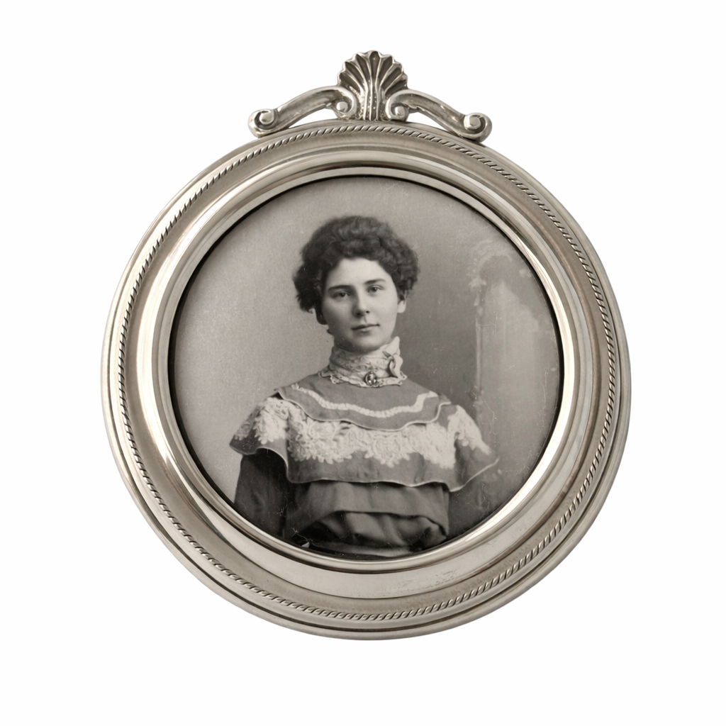 Sterling Silver Round Photo Frame Birmingham L.J.Millington Hallmarked