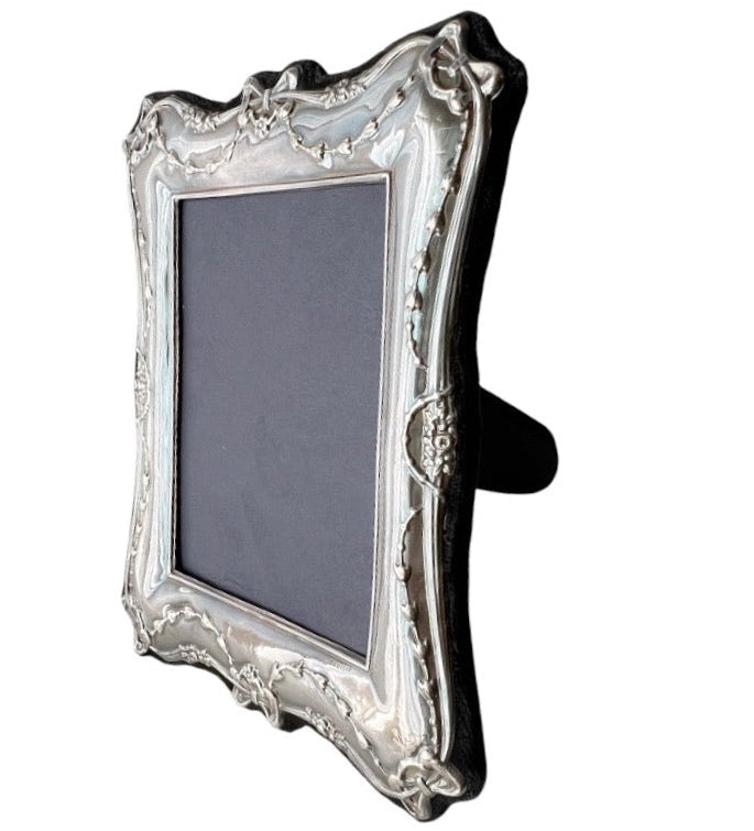 Sterling Silver Photo Frame – Keyford Frames Ltd, Birmingham 1993, Ribbon & Garland Design
