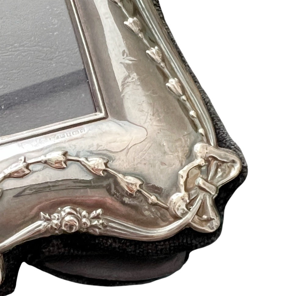 Sterling Silver Photo Frame – Keyford Frames Ltd, Birmingham 1993, Ribbon & Garland Design