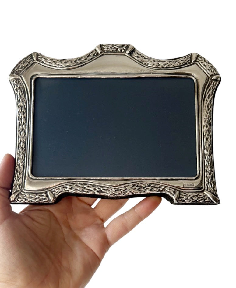 Vintage Sterling Silver Photo Frame – Sheffield 1992, Celtic Knot Design