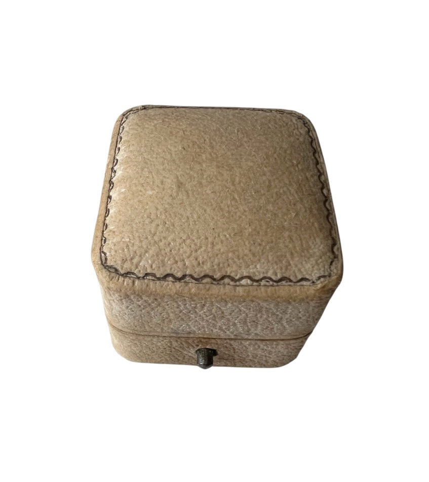 Antique Dewhirst Bros Ring Box, Hull & Bridlington
