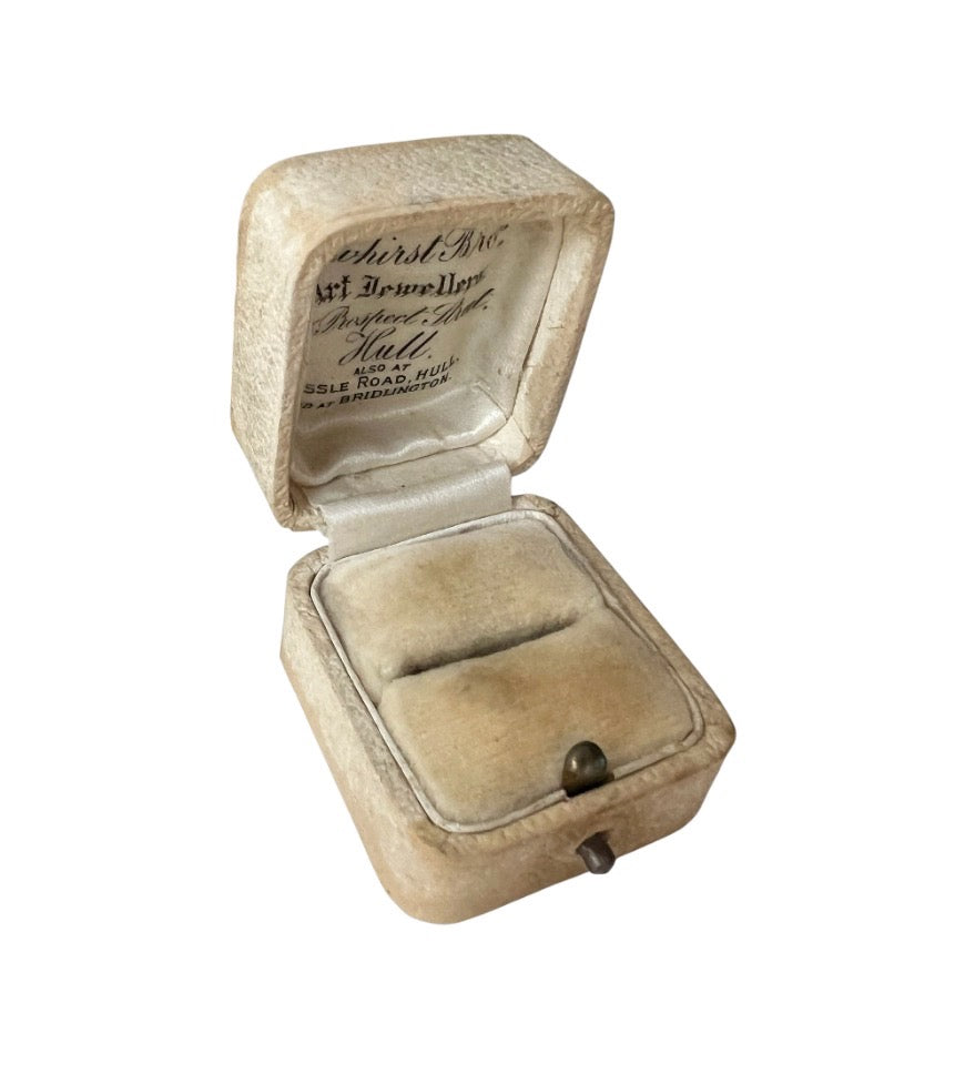 Antique Dewhirst Bros Ring Box, Hull & Bridlington