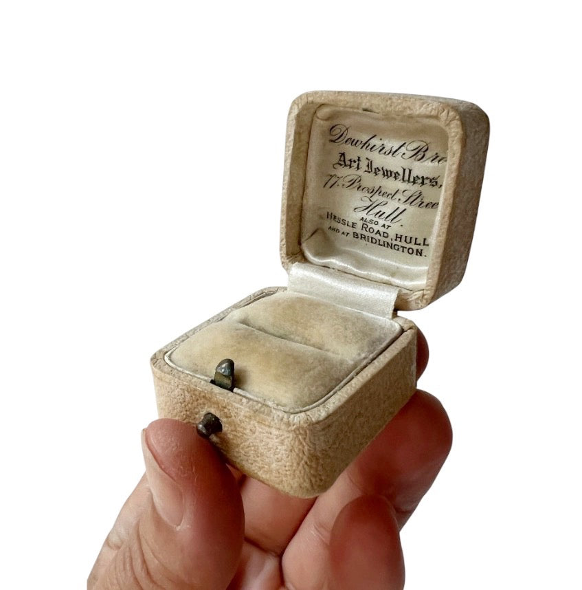 Antique Dewhirst Bros Ring Box, Hull & Bridlington