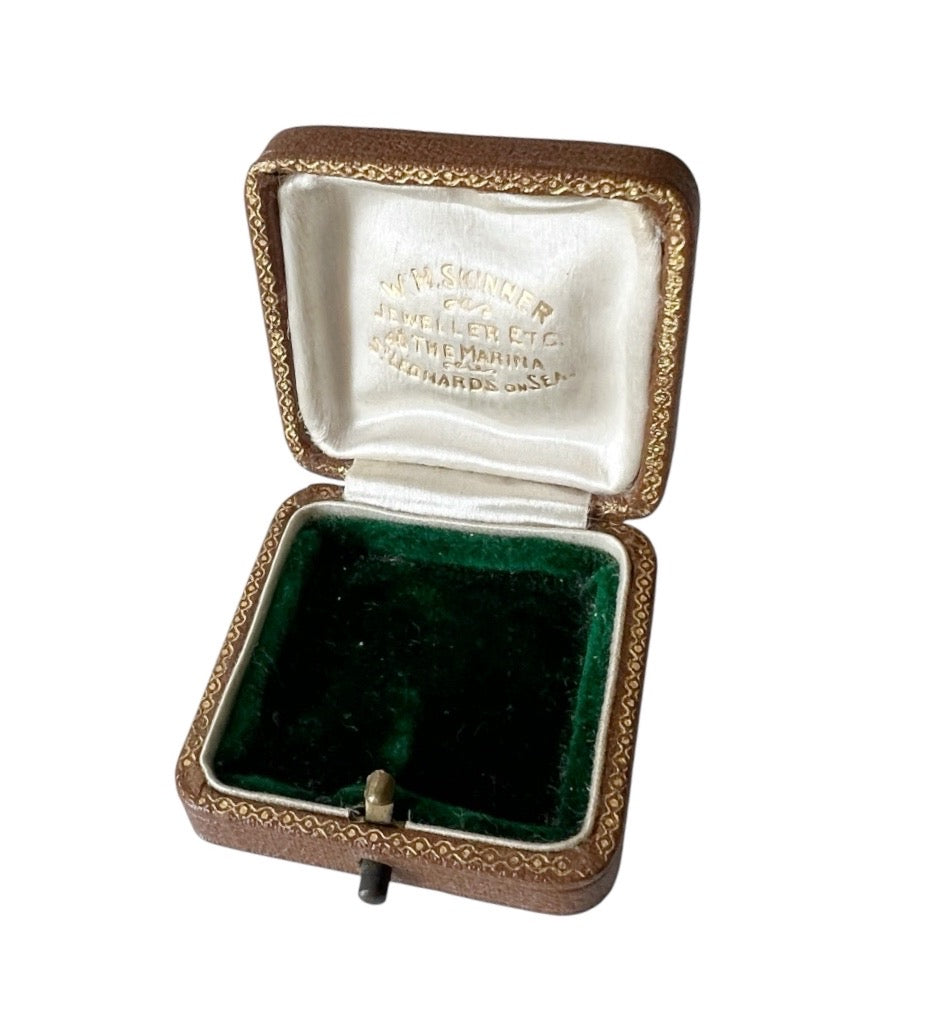Antique Leather Jewellery Box – W.H. Skinner Southend-on-Sea – Small Ring or Pendant Case – Edwardian Era