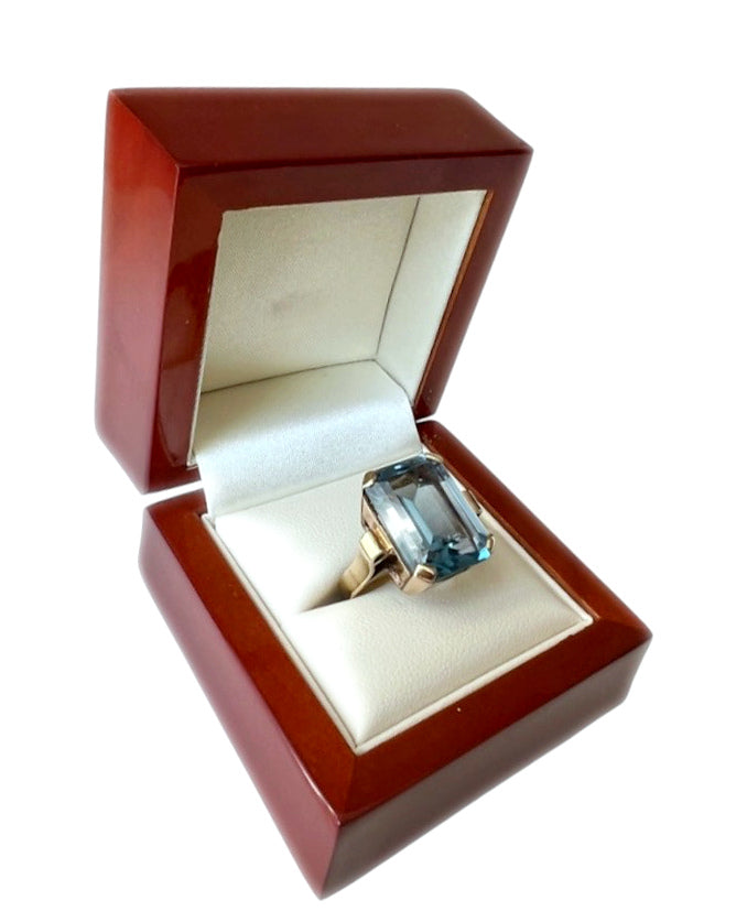 Vintage 9ct Gold Synthetic Blue Spinel Cocktail Ring, Dublin 1967, UK L / EU 51 / US 5.75