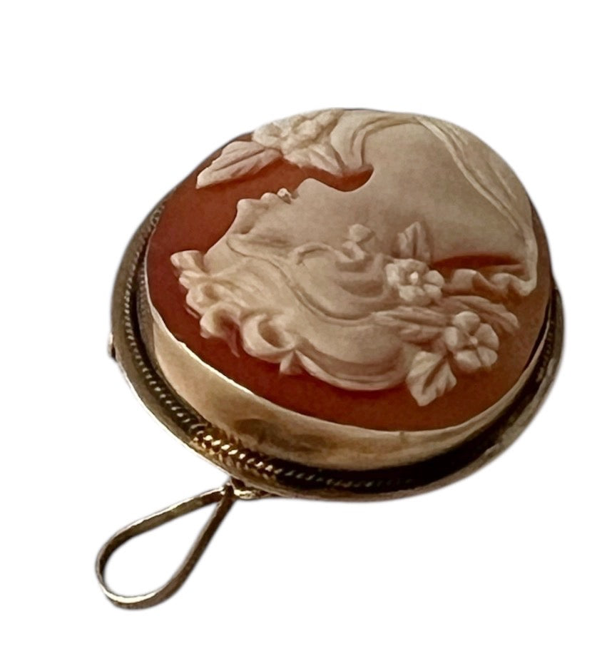Antique Victorian  9ct Gold Shell Cameo Brooch Pendant