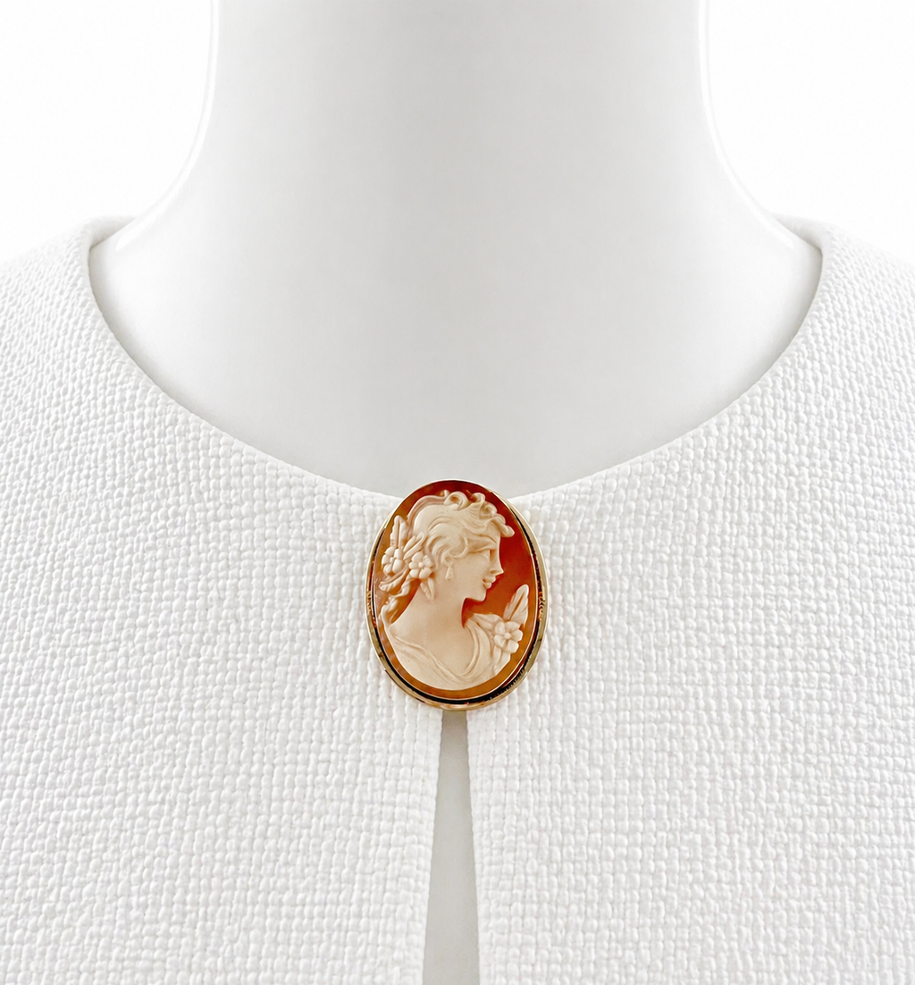 Antique Victorian  9ct Gold Shell Cameo Brooch Pendant