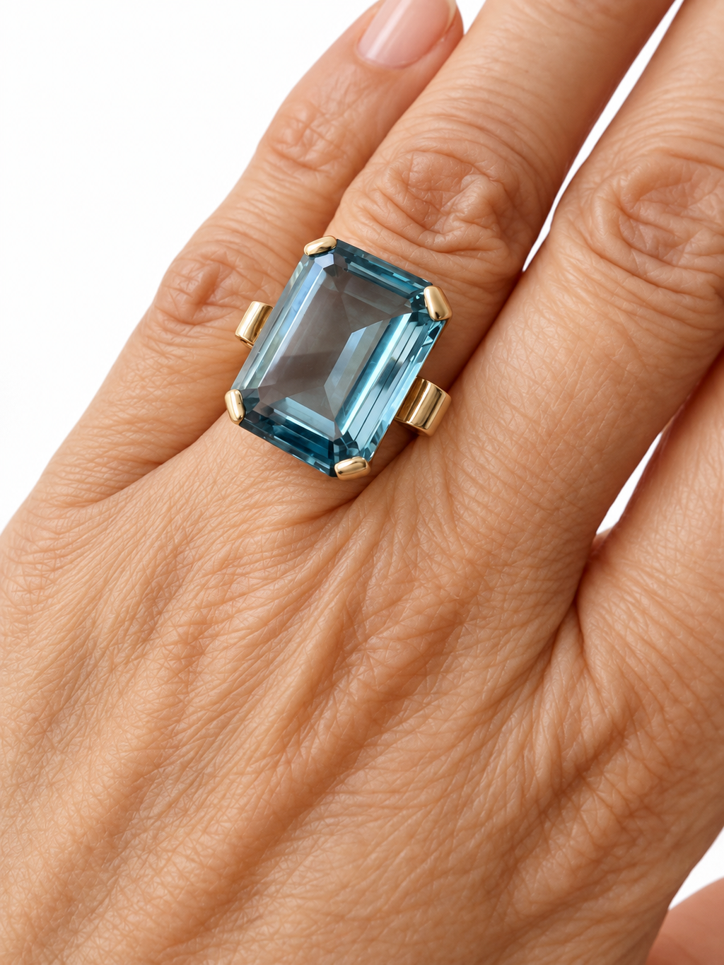 Vintage 9ct Gold Synthetic Blue Spinel Cocktail Ring, Dublin 1967, UK L / EU 51 / US 5.75