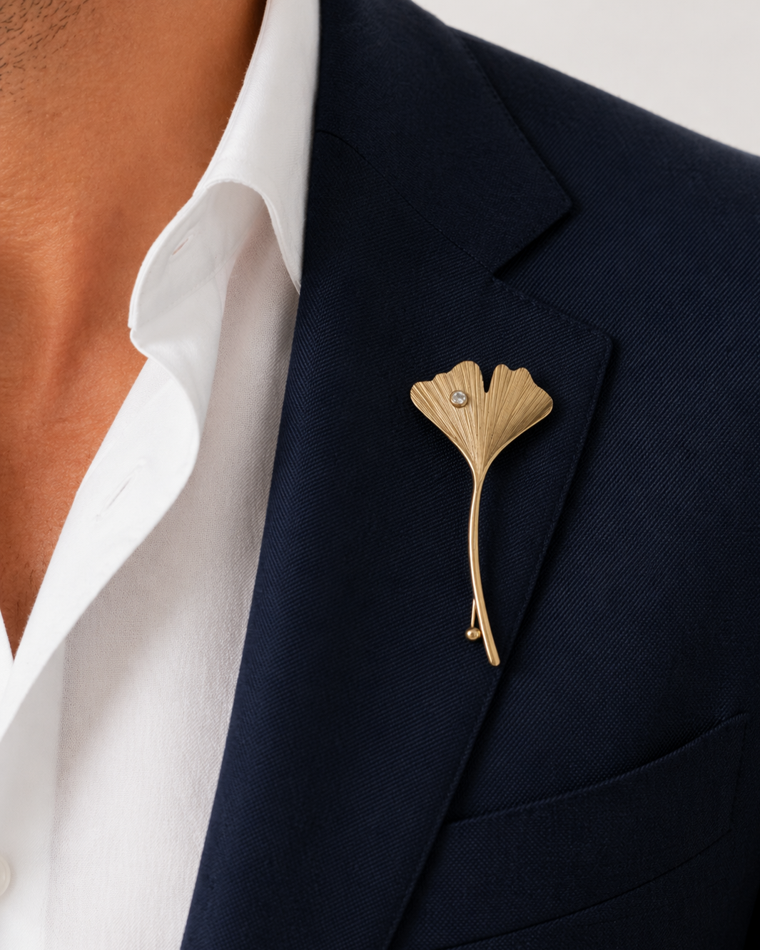 Vintage 9ct Gold Ginkgo Leaf Brooch, 375 Pin with Cubic Zirconia