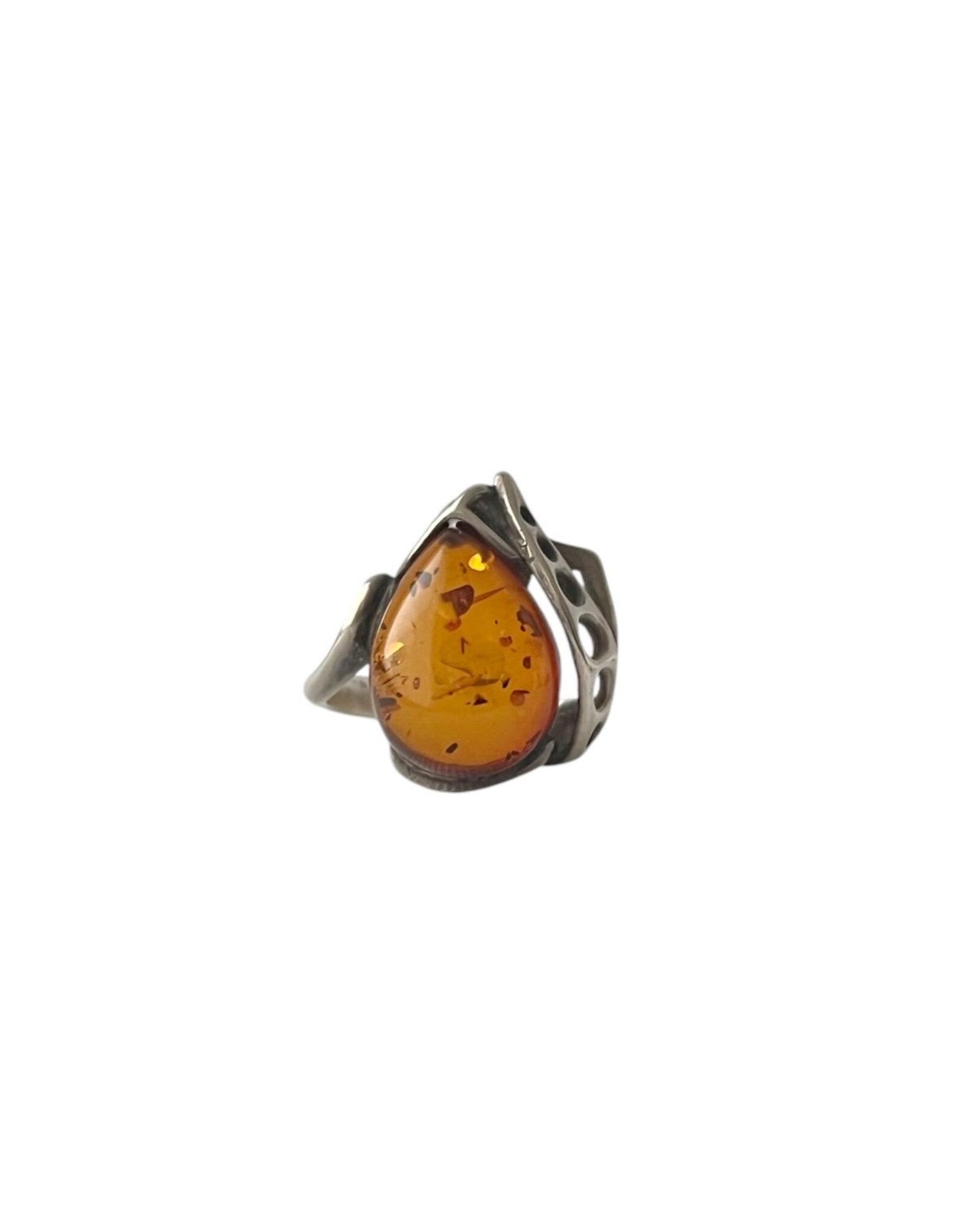 Vintage Silver Baltic Amber Ring. UK Size: O
