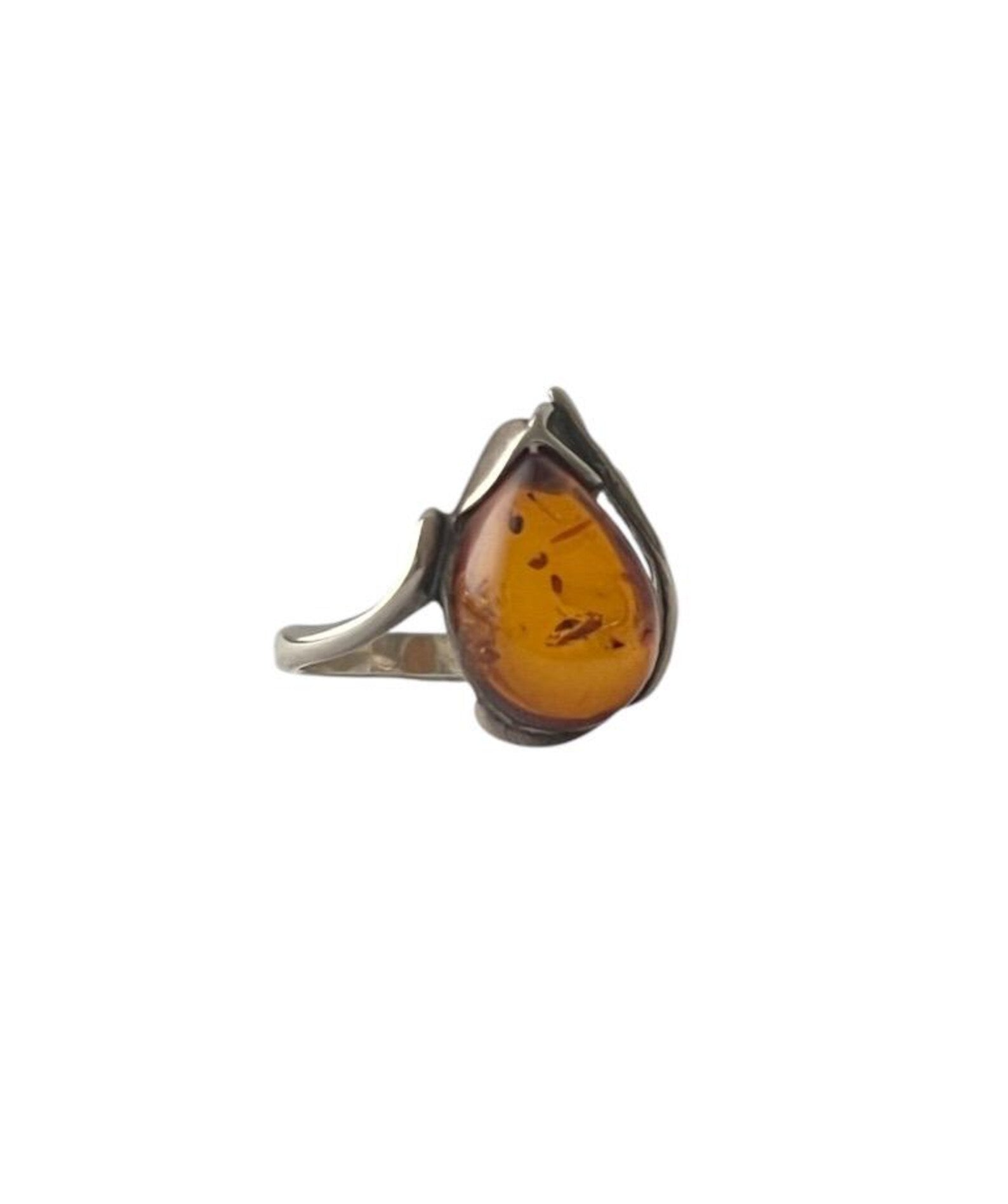 Vintage Silver Baltic Amber Ring. UK Size: O