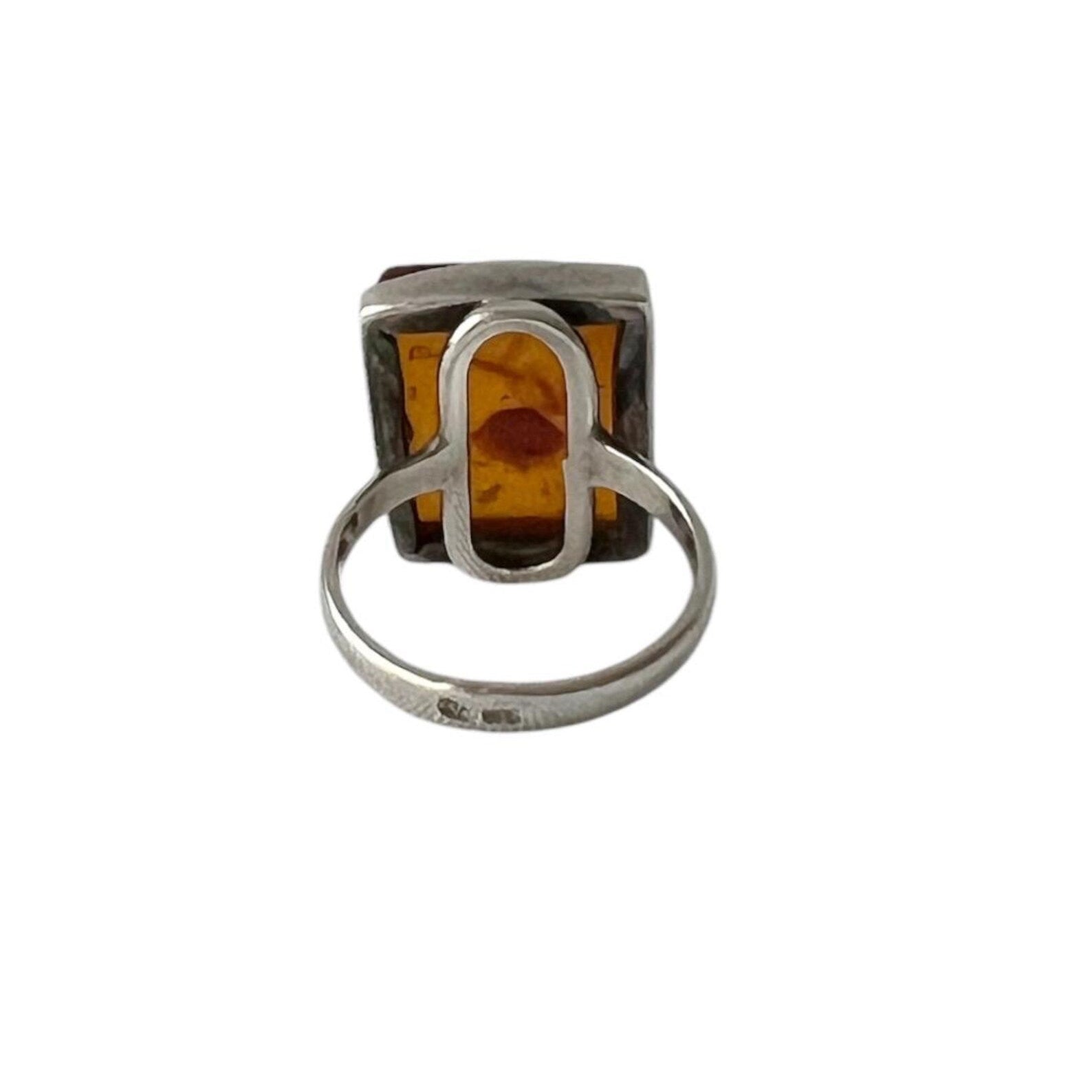 Vintage Baltic Amber Sterling Silver Ring - Honey Hue, UK size Q.
