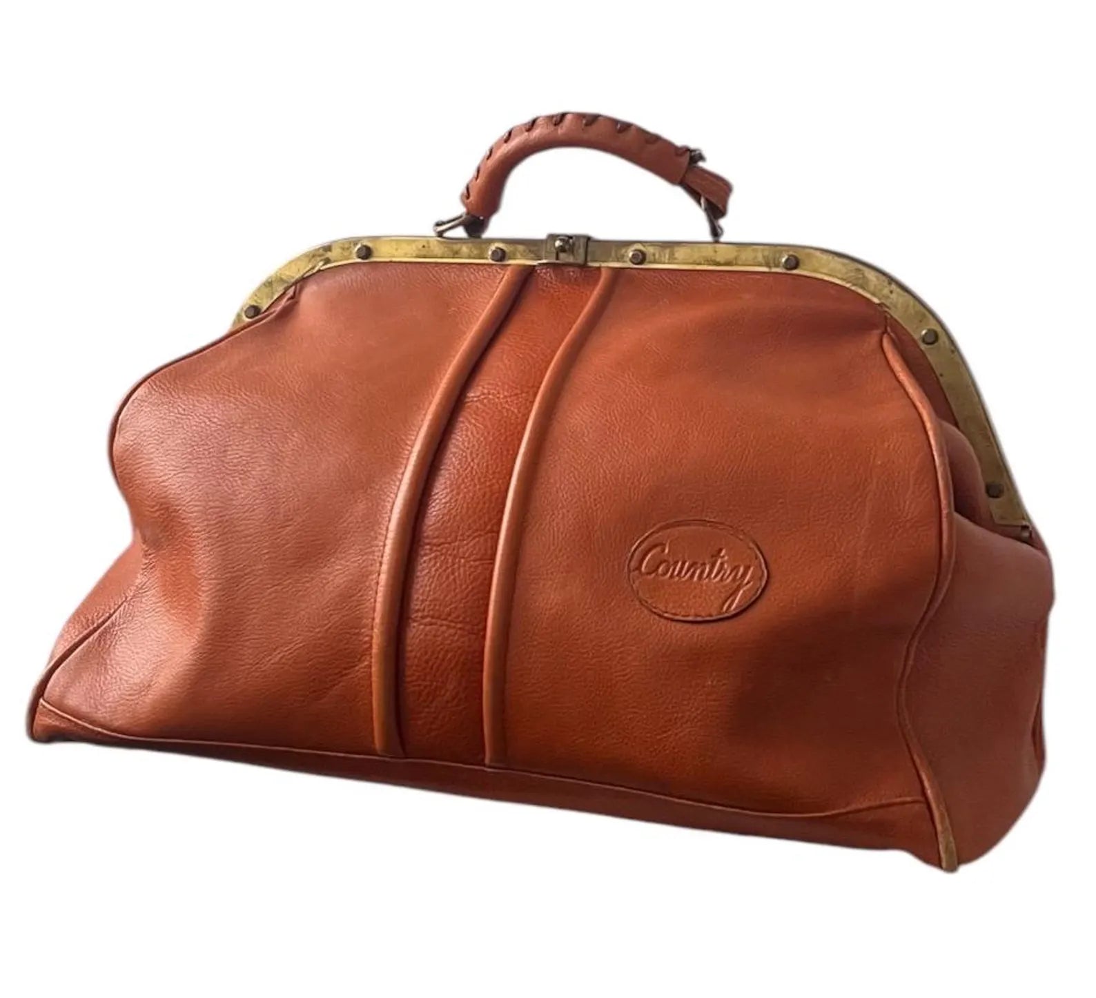 Vintage Leather Weekender Bag – Retro Gentleman’s Travel Duffle, Soft Tan Leather, Brass Hardware