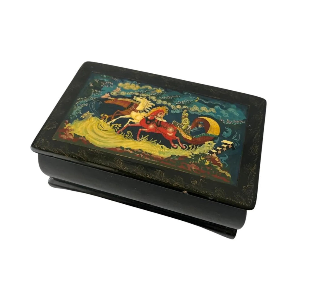 Palekh Lacquer Box Troika Scene Signed T.C. USSR Hand Painted