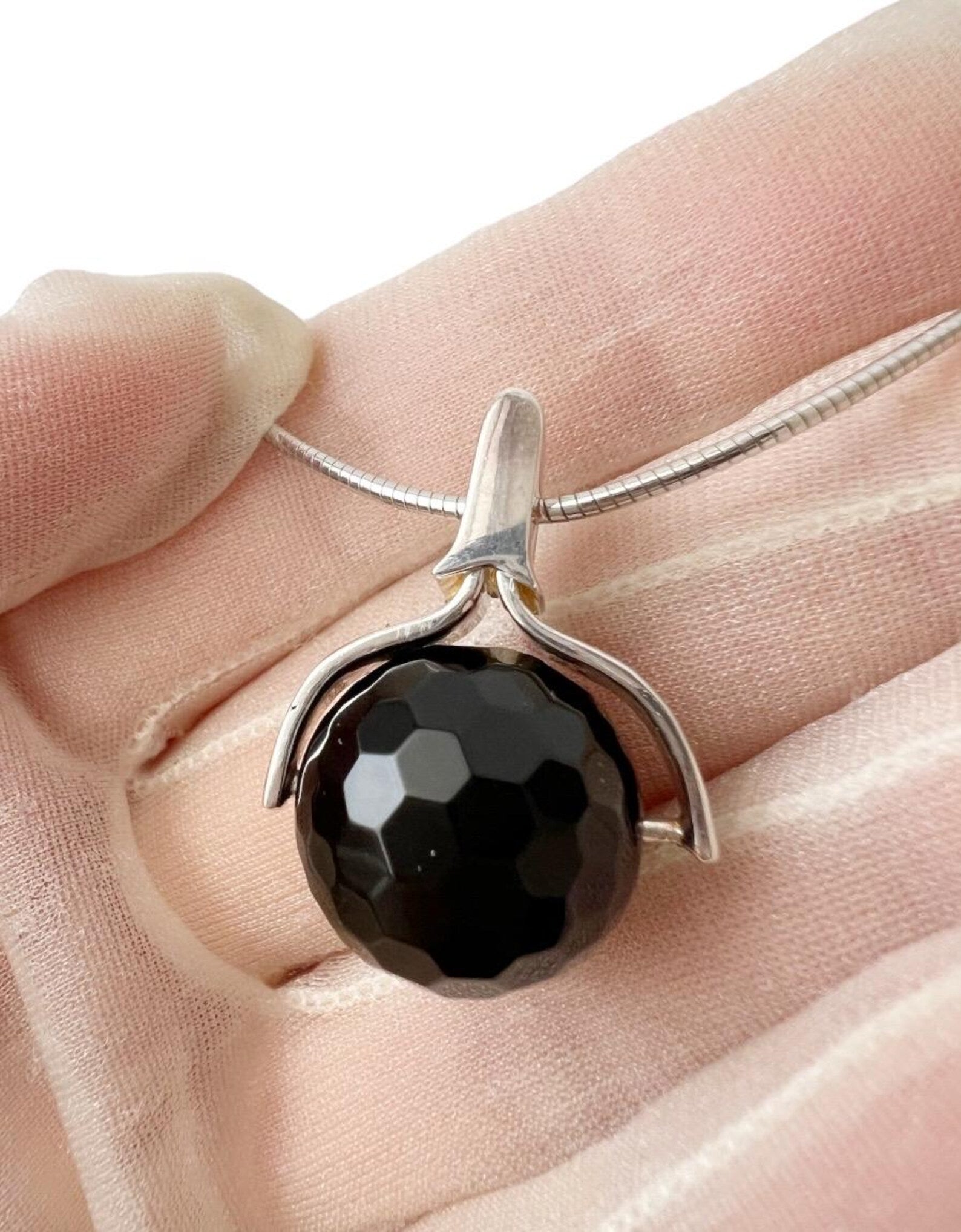 Vintage Sterling Silver 925 Black Onyx Pendant Necklace