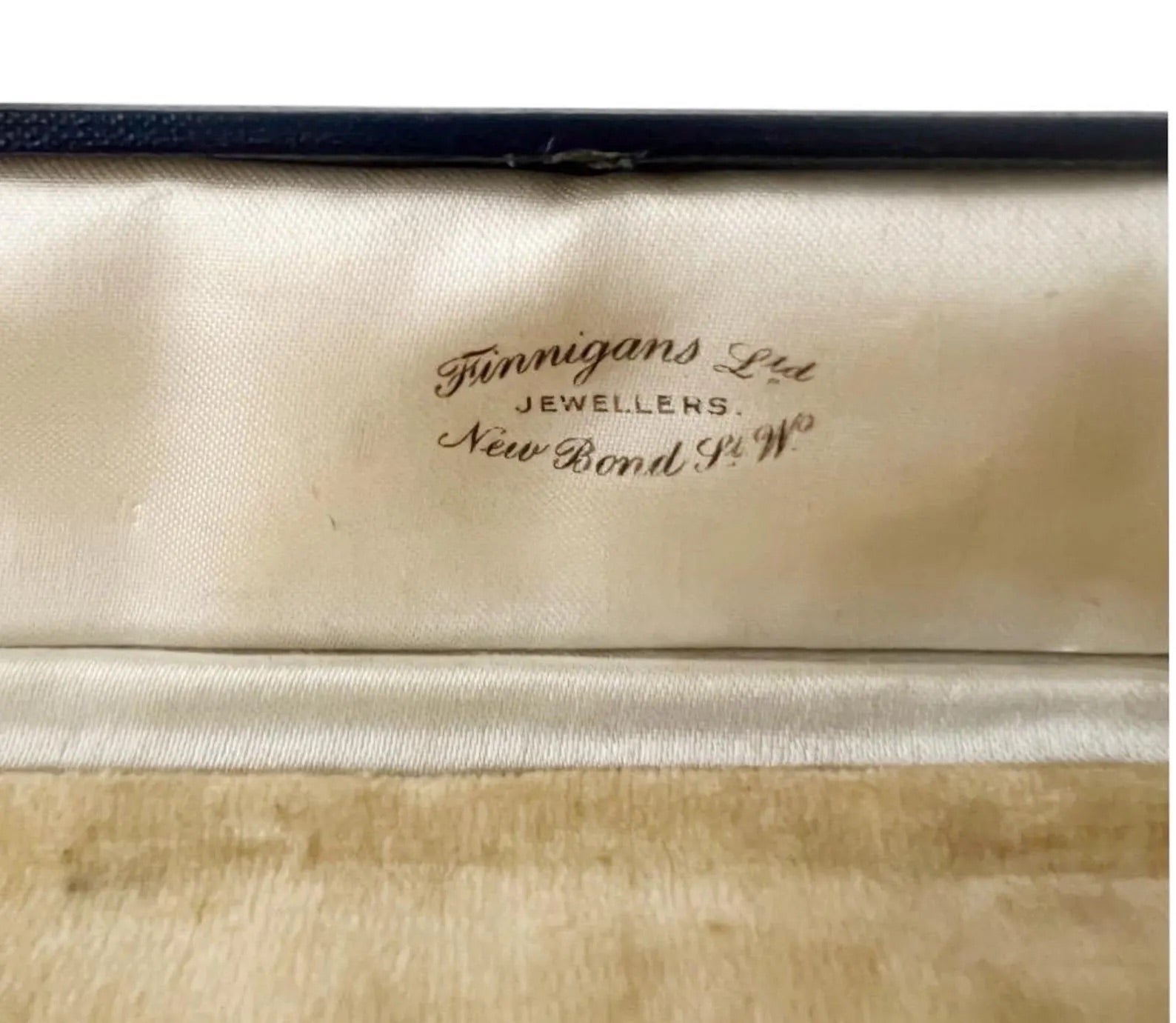 Antique Finnigans London Jewellery Box, New Bond Street, Leather Bracelet or Necklace Case, c.1900