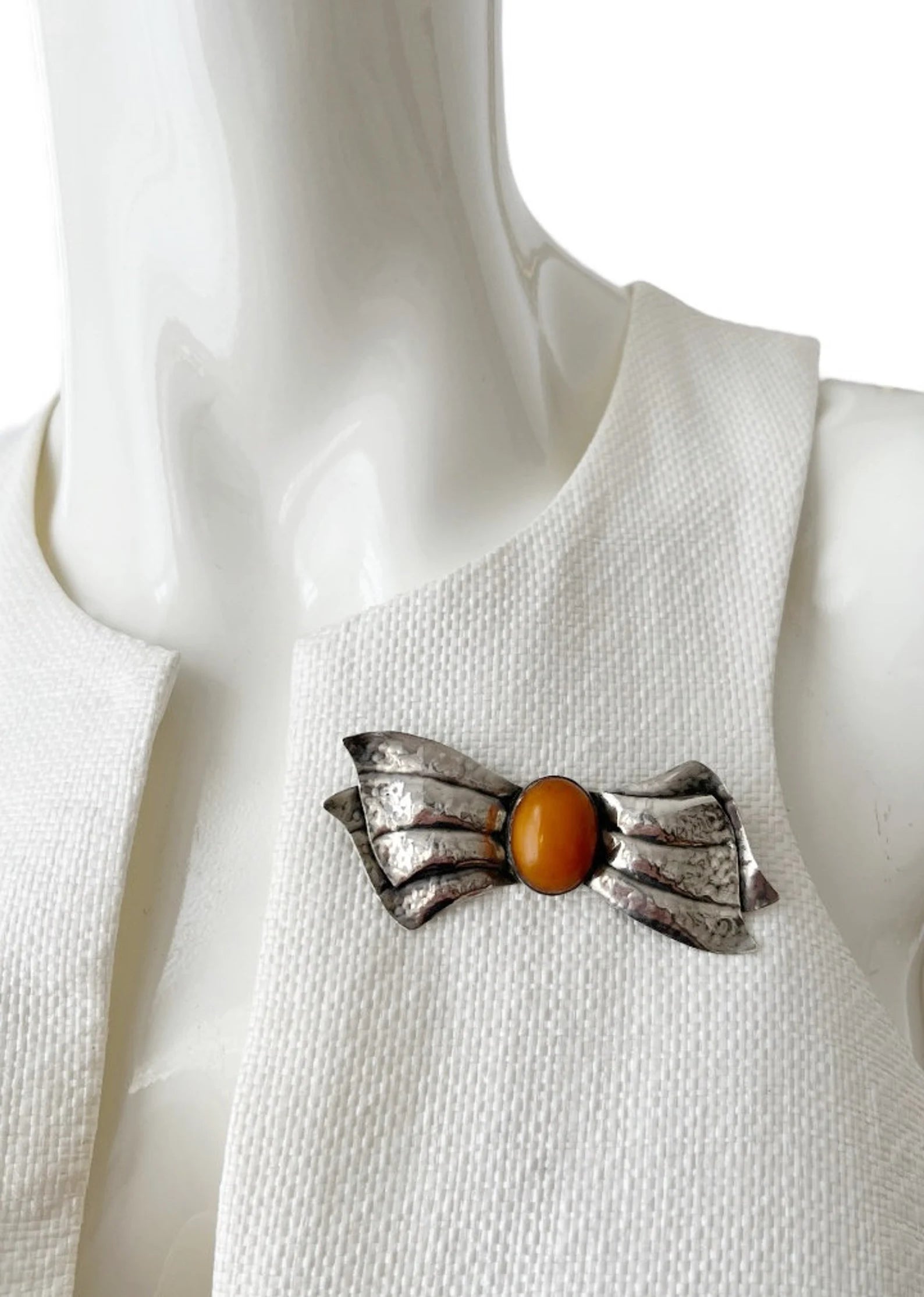 Vintage Bow Brooch. Silver and Baltic Amber.