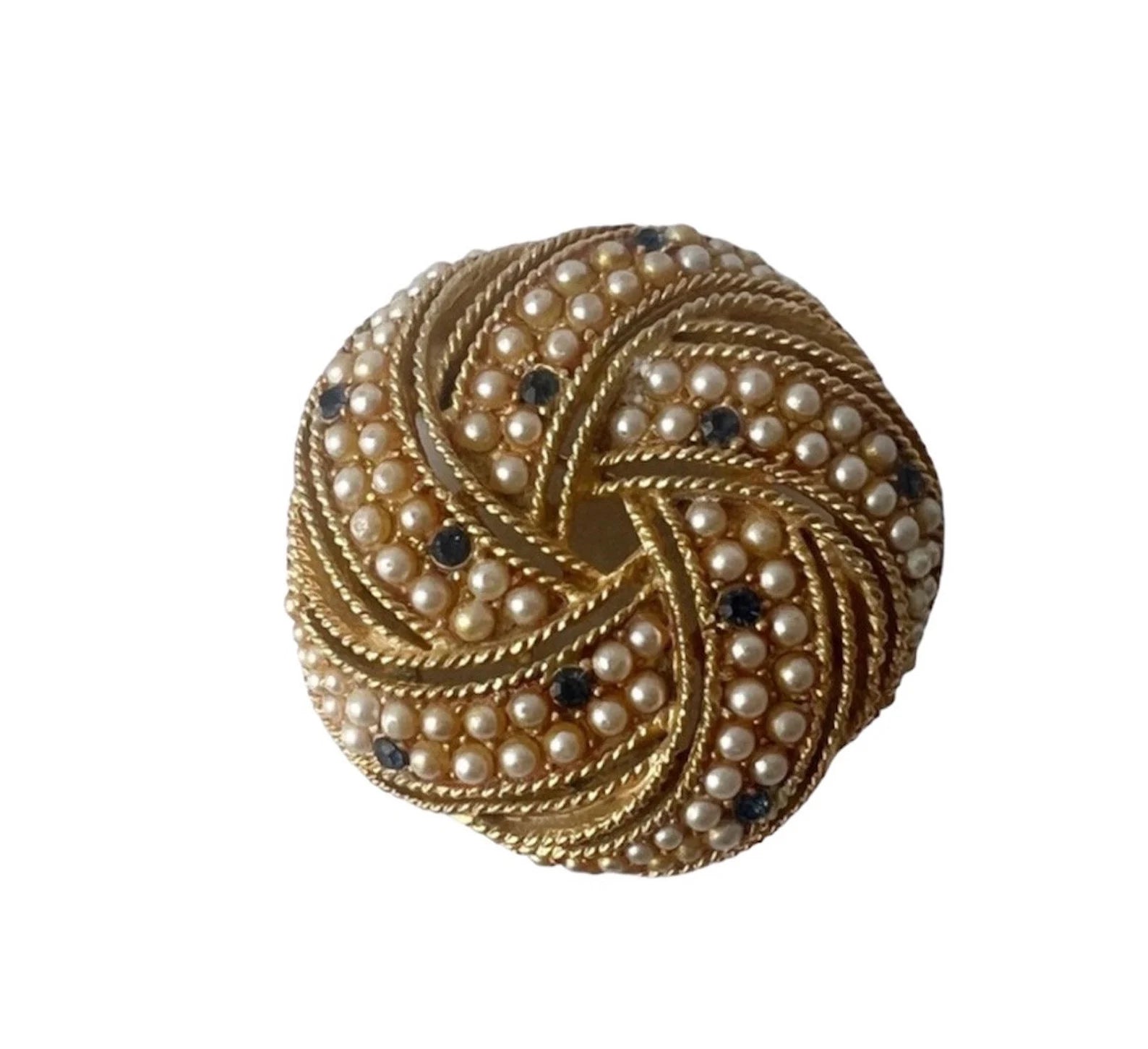 Vintage Love Knot Ribbon Brooch.