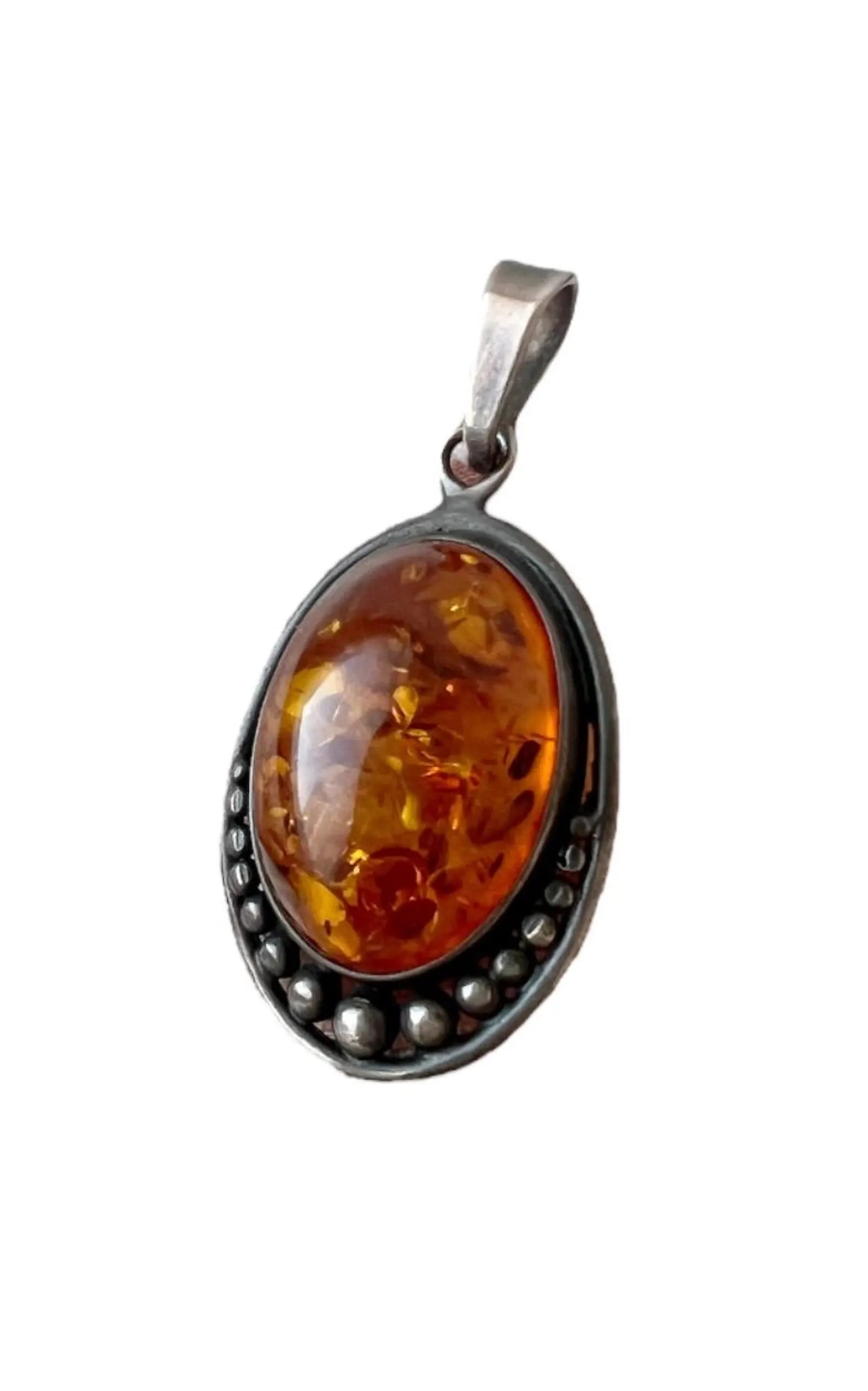 Vintage Sterling Silver Amber Pendant.