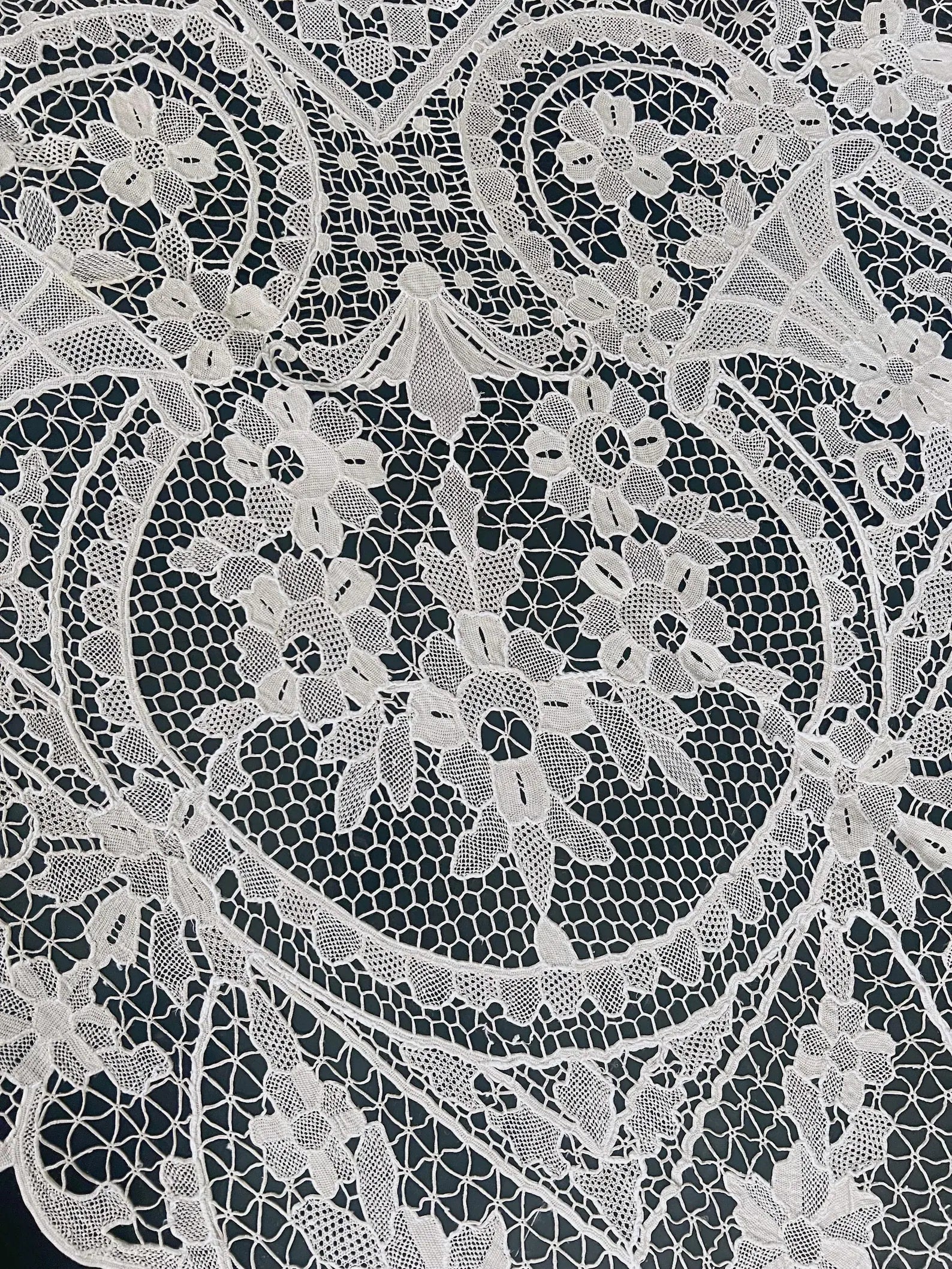 Antique Point de Venise Lace Tablecloth & Napkins - Floral Needlepoint - 1880-1920