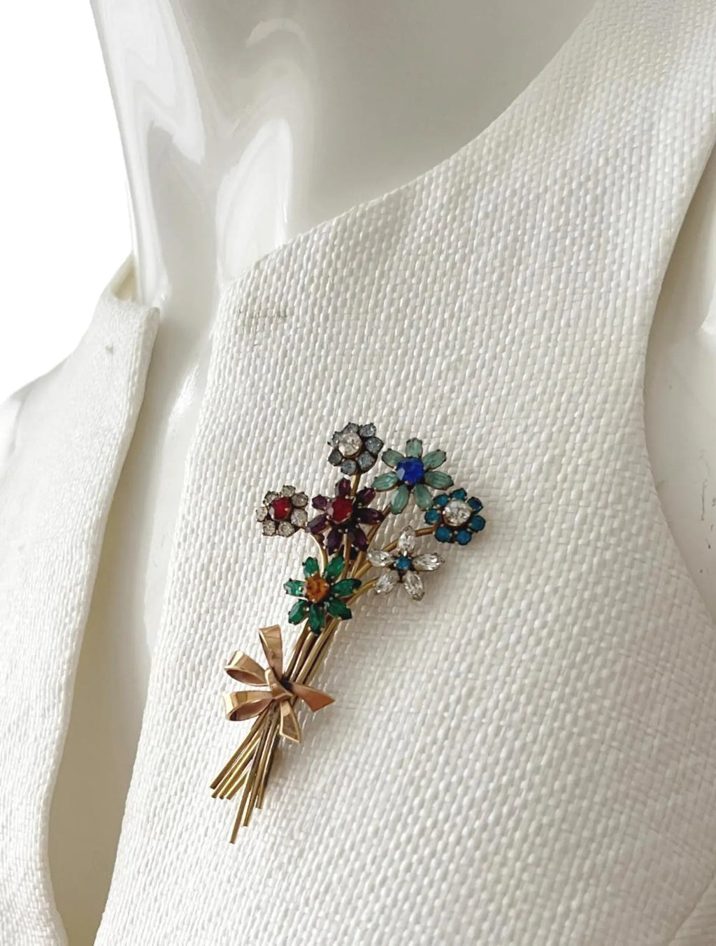 Retro 1940s Floral Spray Bouquet Brooch.