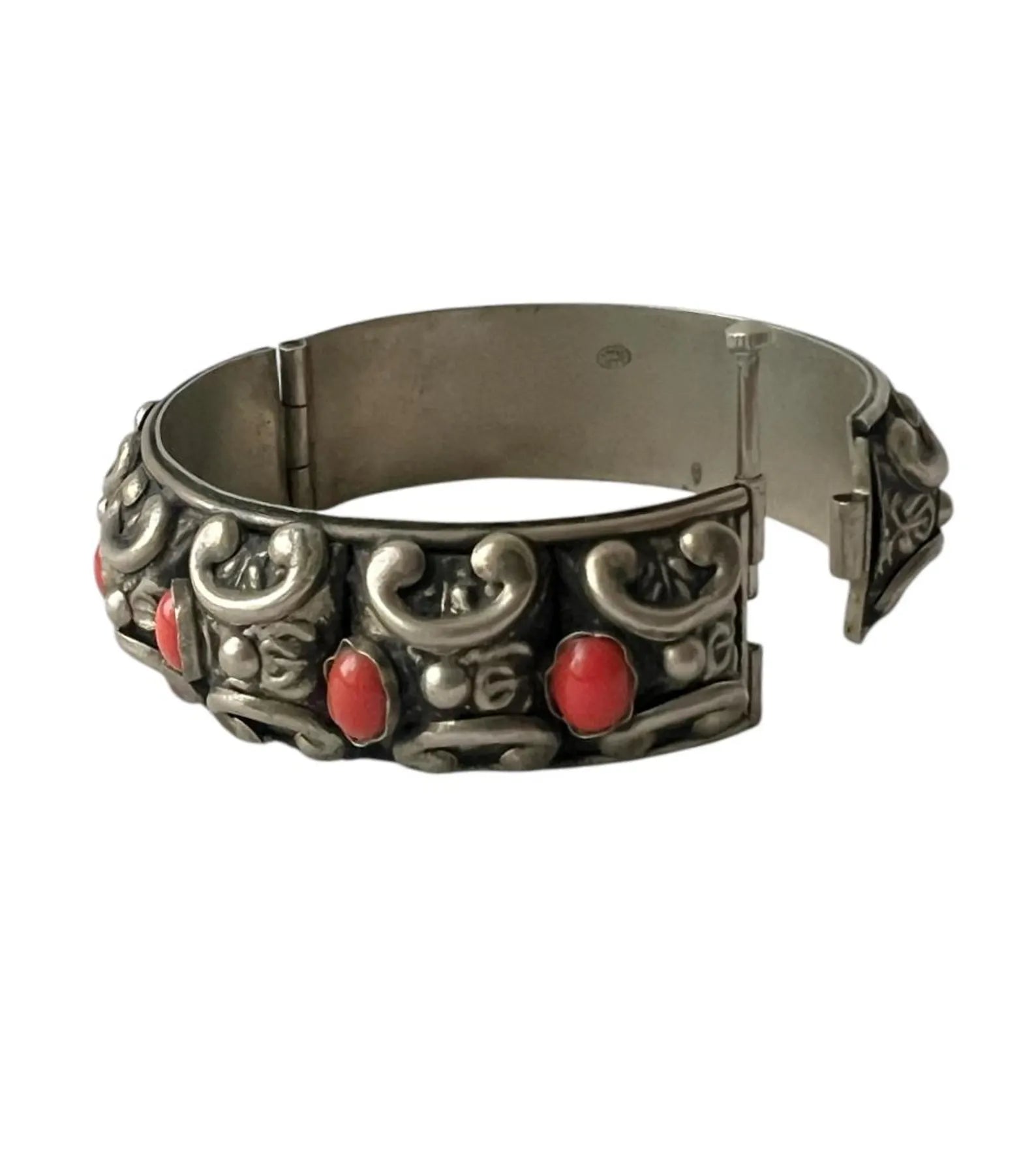 Vintage Italian Alpacca Hinged Bangle.