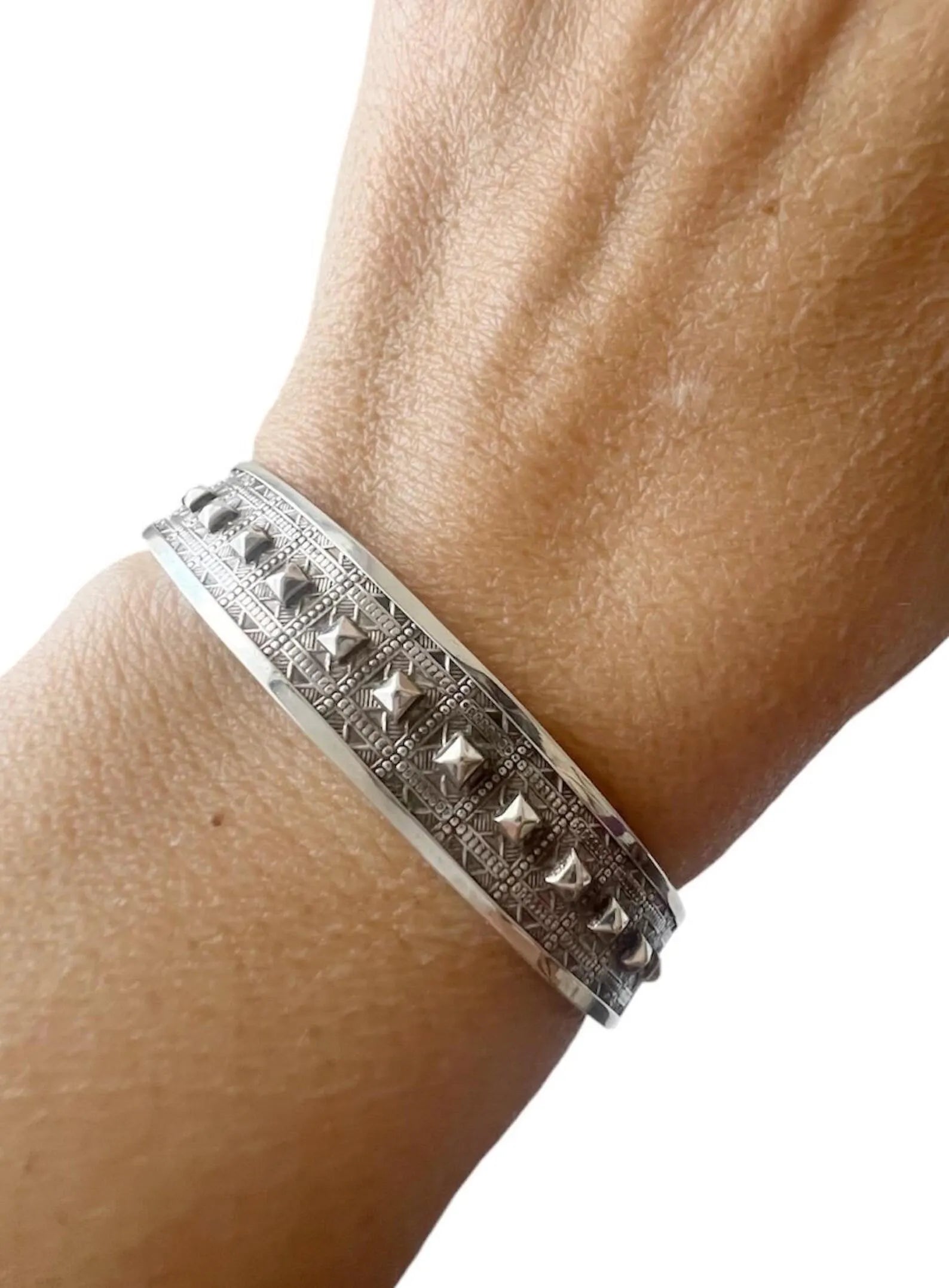 Vintage 800 Silver Hinged Bangle Bracelet
