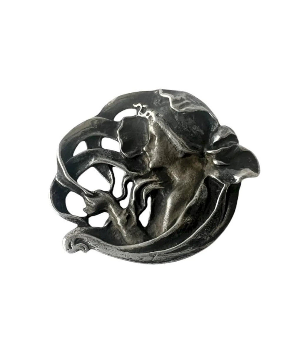 Art Nouveau Style Sterling Silver Brooch Pendant.