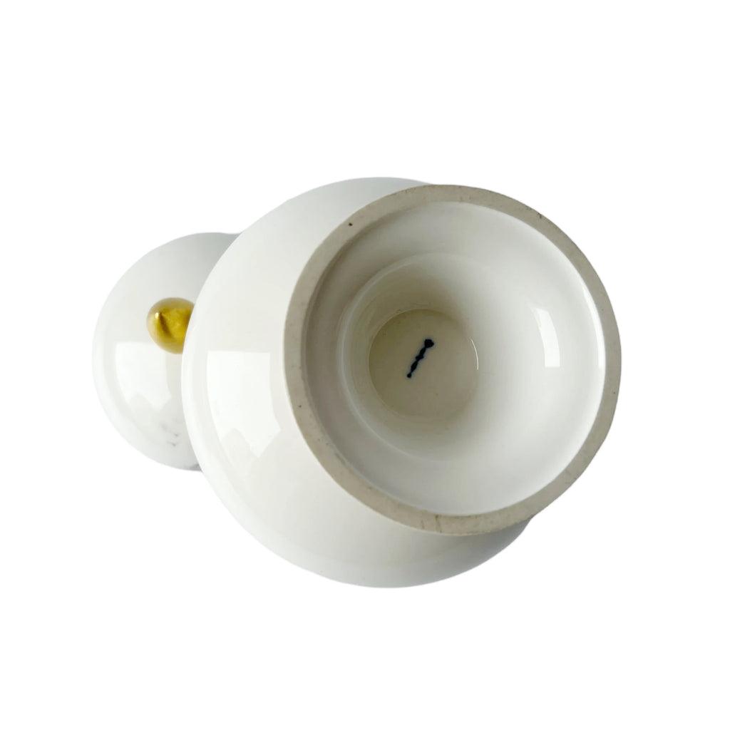 KPM Berlin Porcelain Sugar Bowl, Königliche Porzellan-Manufaktur Bomboniere, Gold Trim, 1945–1962