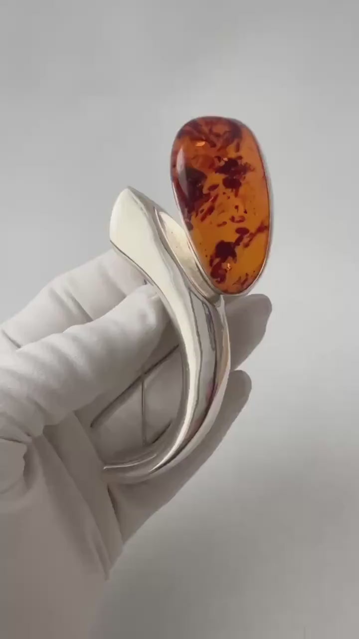 Vintage Designer Brooch. Sterling Silver and Baltic Amber by H. J. Zdanowscy. 1980.