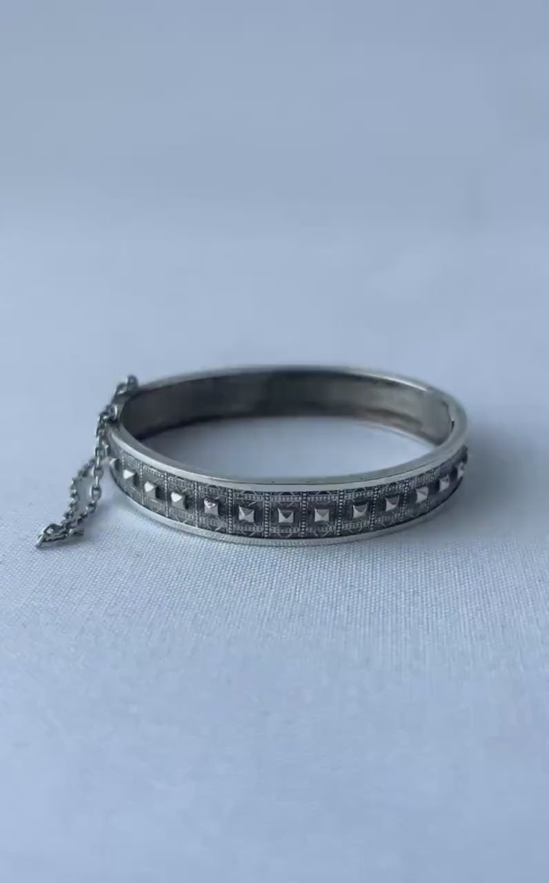 Vintage 800 Silver Hinged Bangle Bracelet