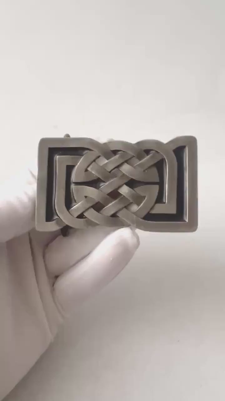 Vintage 1999 Bergamot Pewter Celtic Knot Belt Buckle.